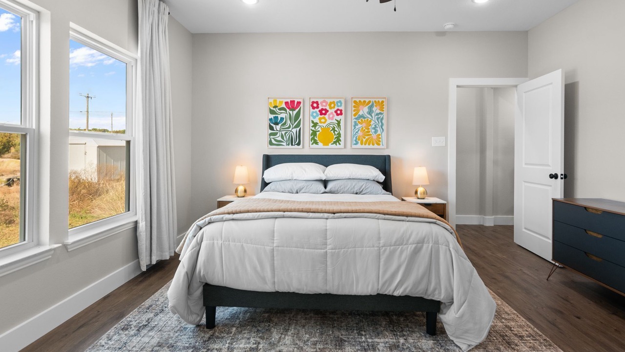 Photo of Bedroom in Glen Rose