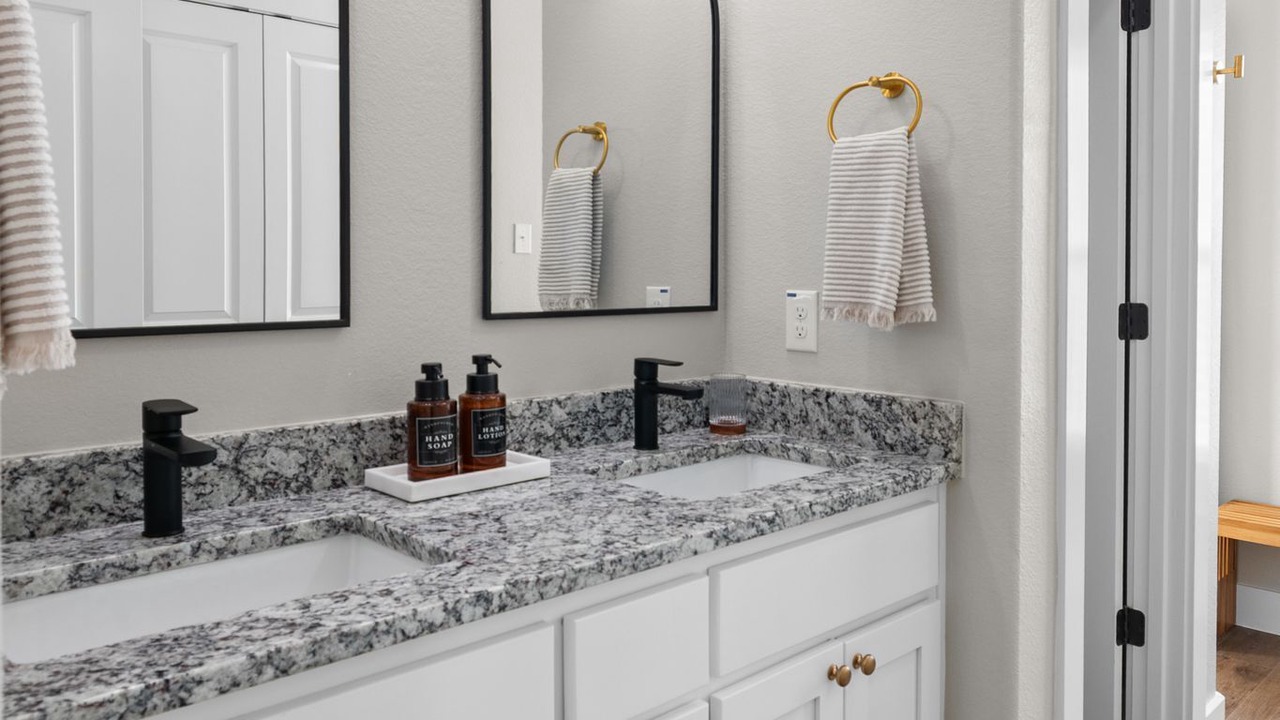 Photo of Bathroom in Glen Rose