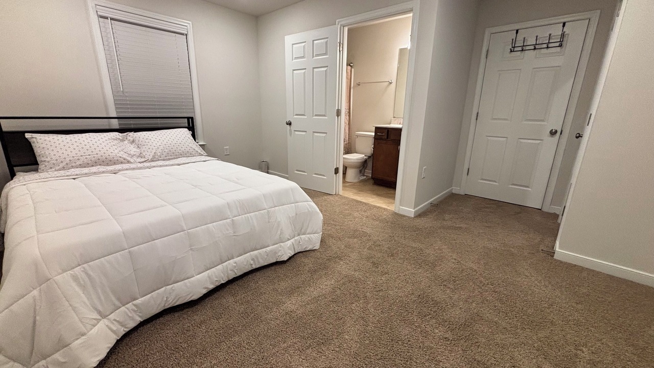 Photo of Bedroom in Mount Vernon