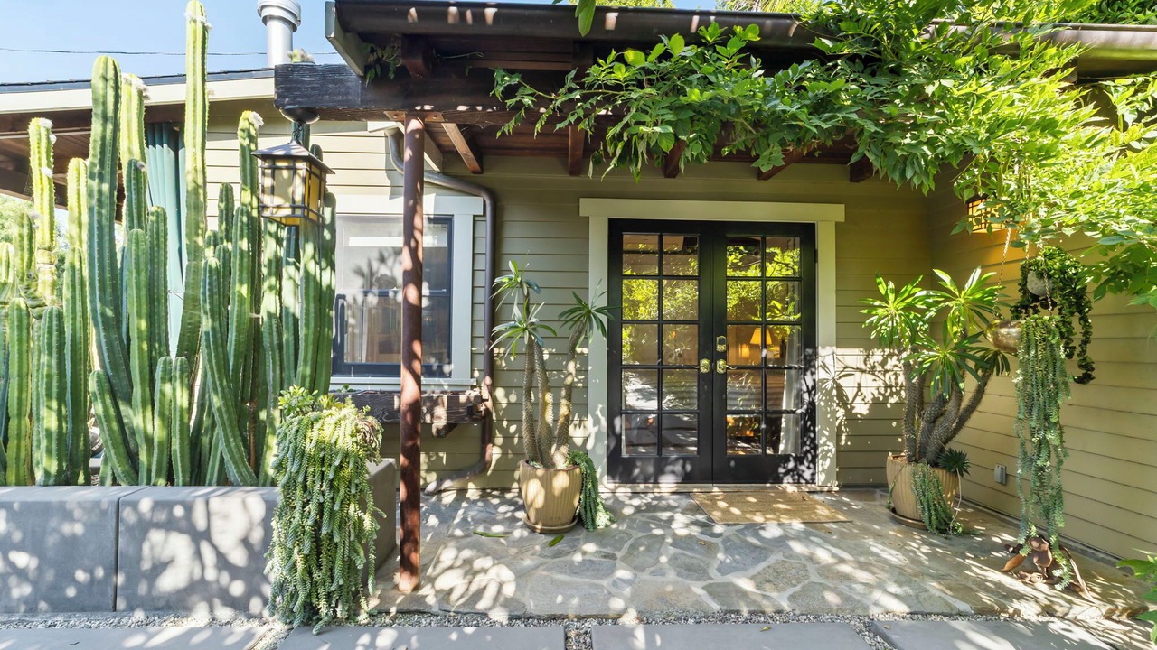 Photo of Outdoor in Hollywood