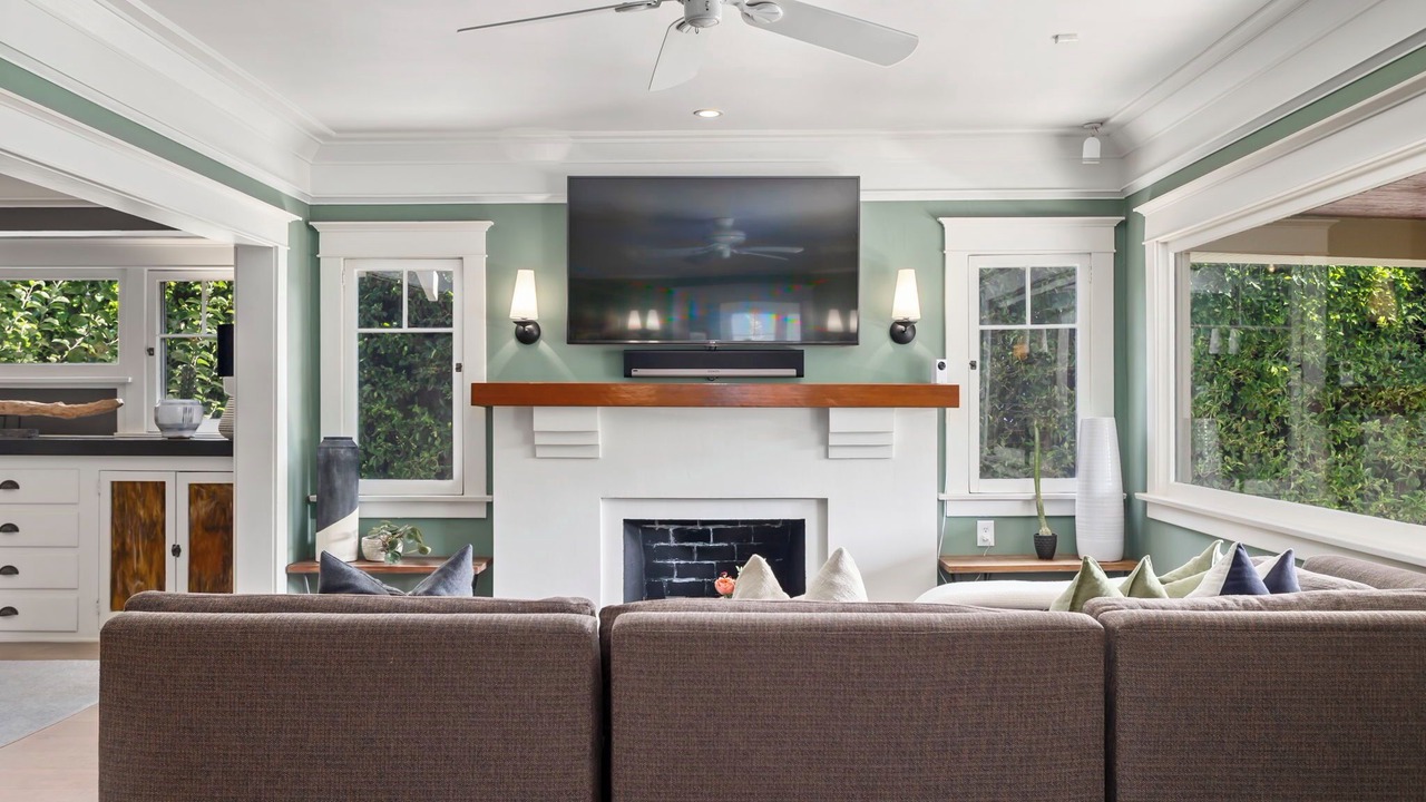 Photo of Livingroom in Hollywood