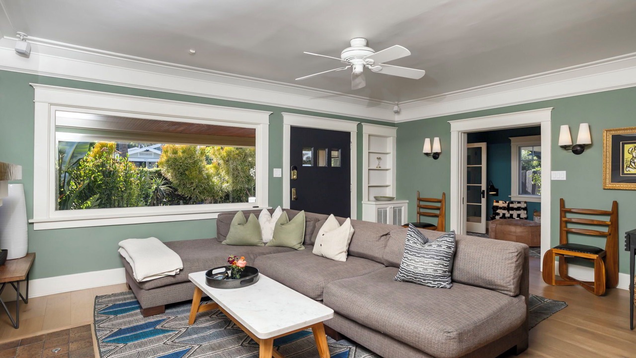 Photo of Livingroom in Hollywood