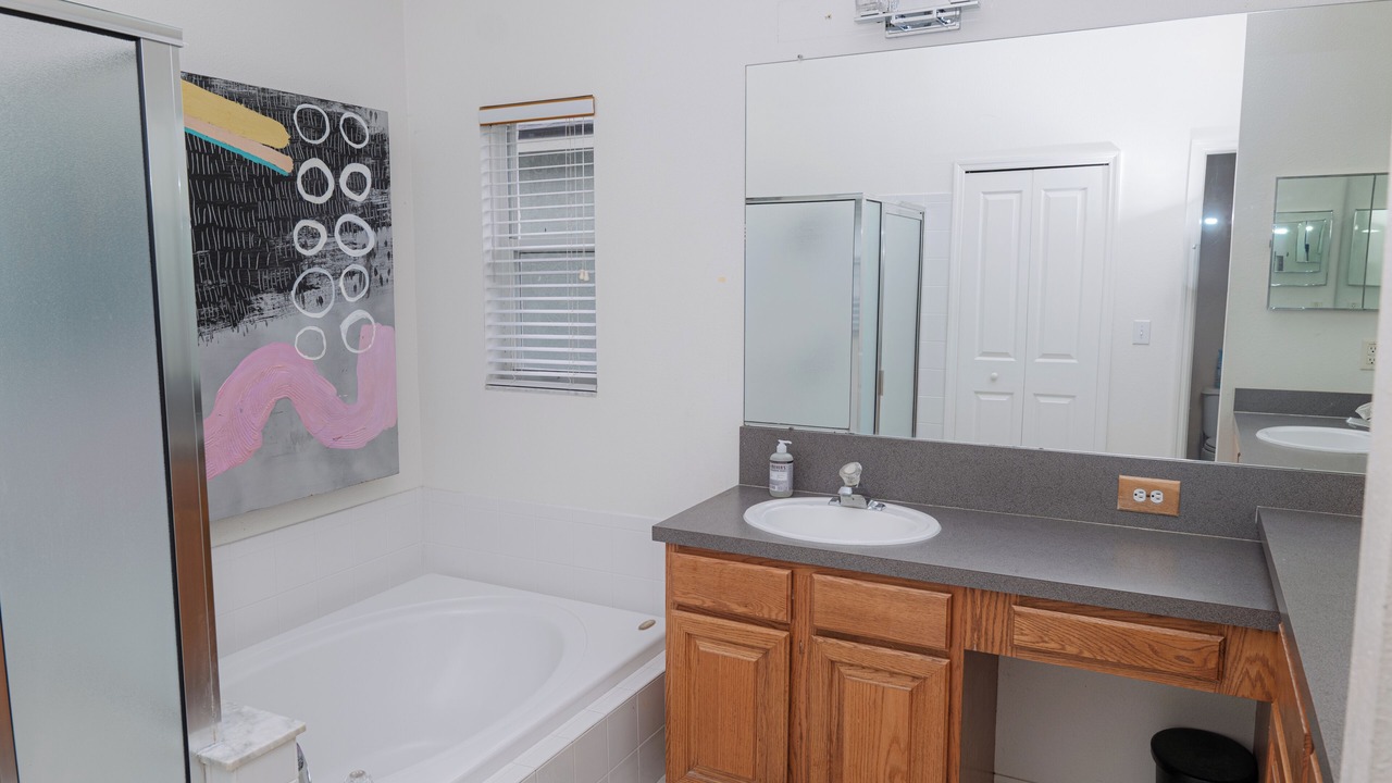 Photo of Bathroom in Meadow Pointe
