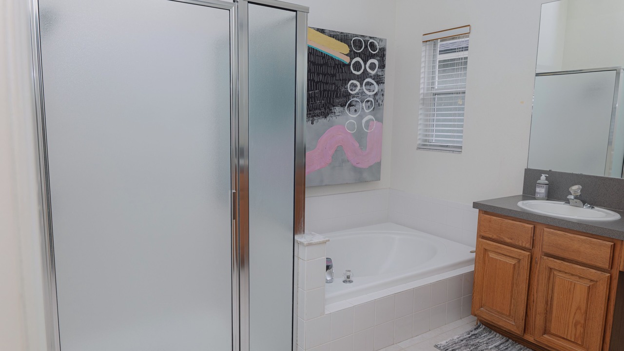 Photo of Bathroom in Meadow Pointe