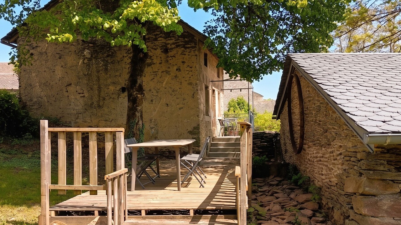 Photo of Outdoor in Curan