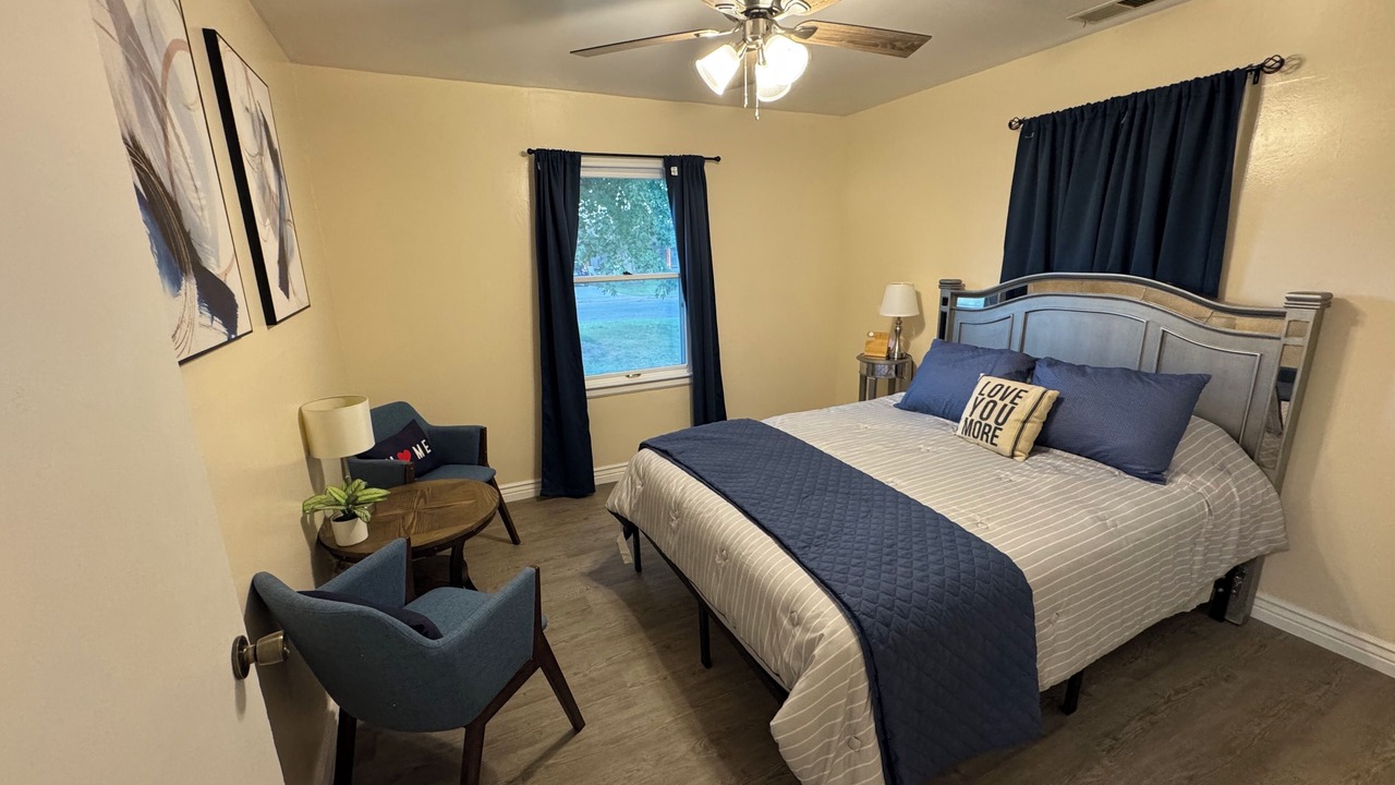 Photo of Bedroom in Hutchinson