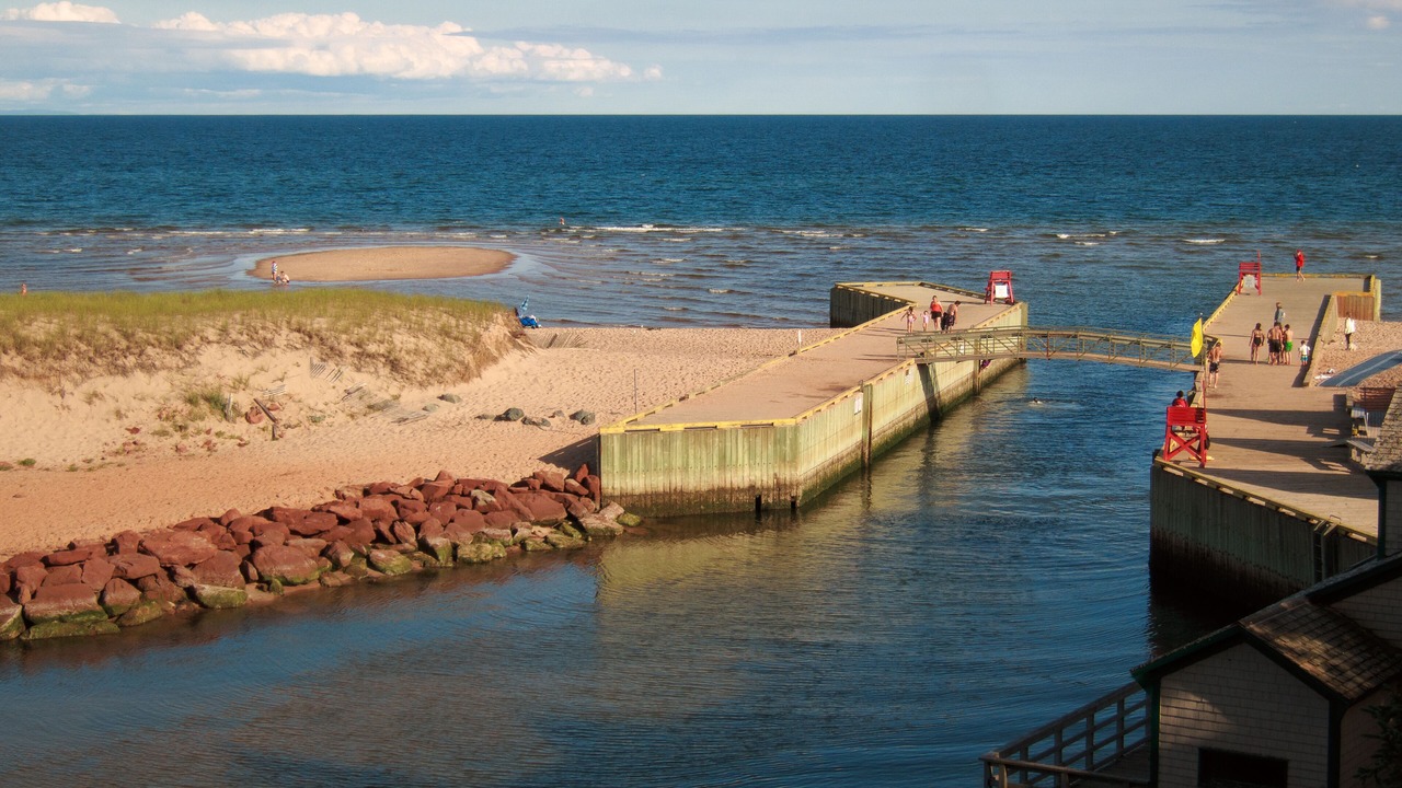 Photo of Others in Red Point