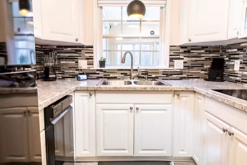 Photo of Kitchen in Flint