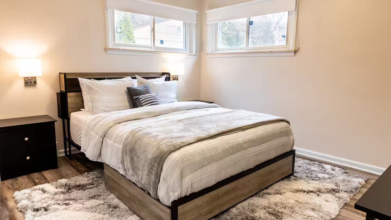 Photo of Bedroom in Flint