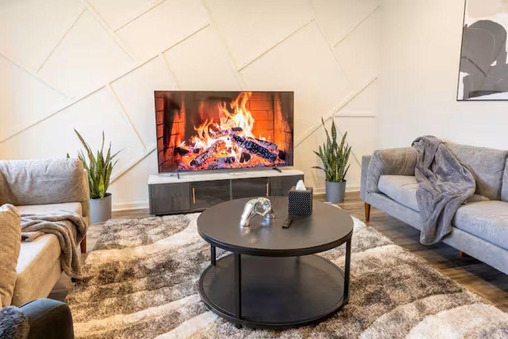 Photo of Livingroom in Flint
