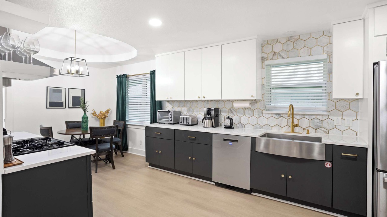 Photo of Kitchen in Far North Dallas