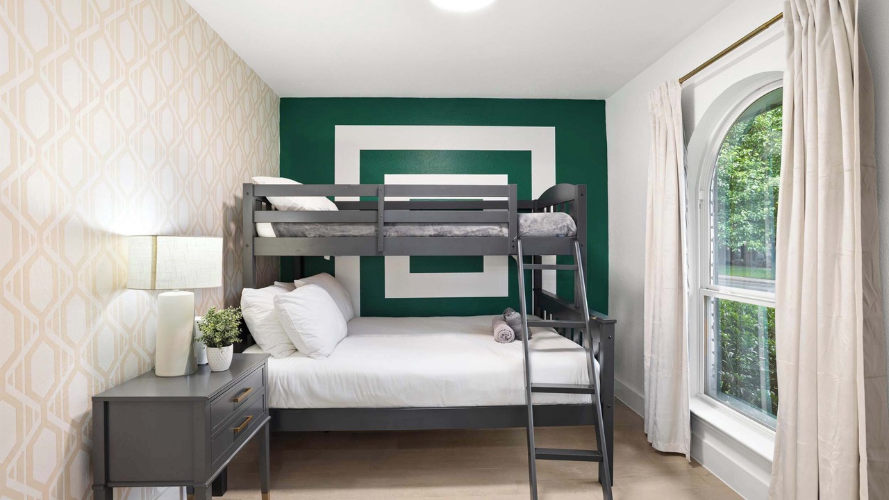 Photo of Bedroom in Far North Dallas