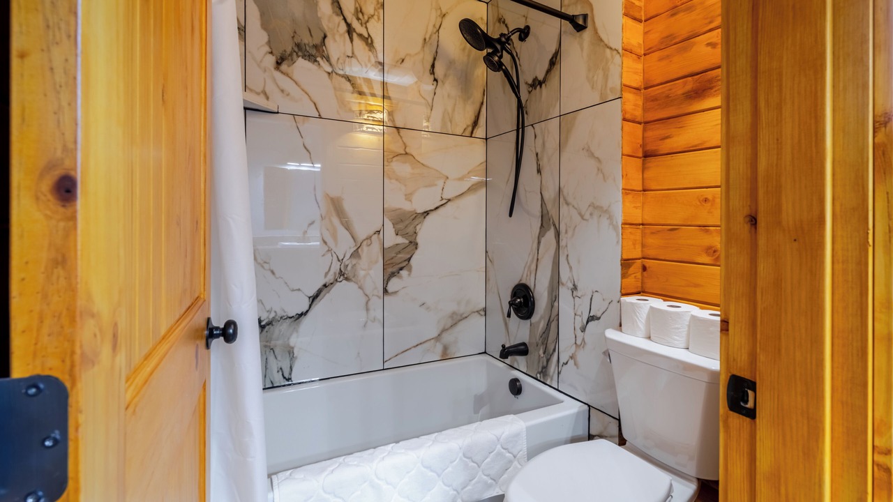 Photo of Bathroom in Gates