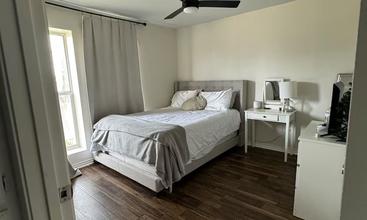 Photo of Bedroom in Garland