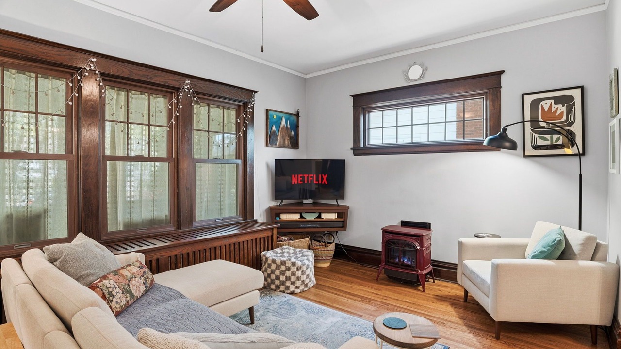 Photo of Livingroom in Merriam Park West