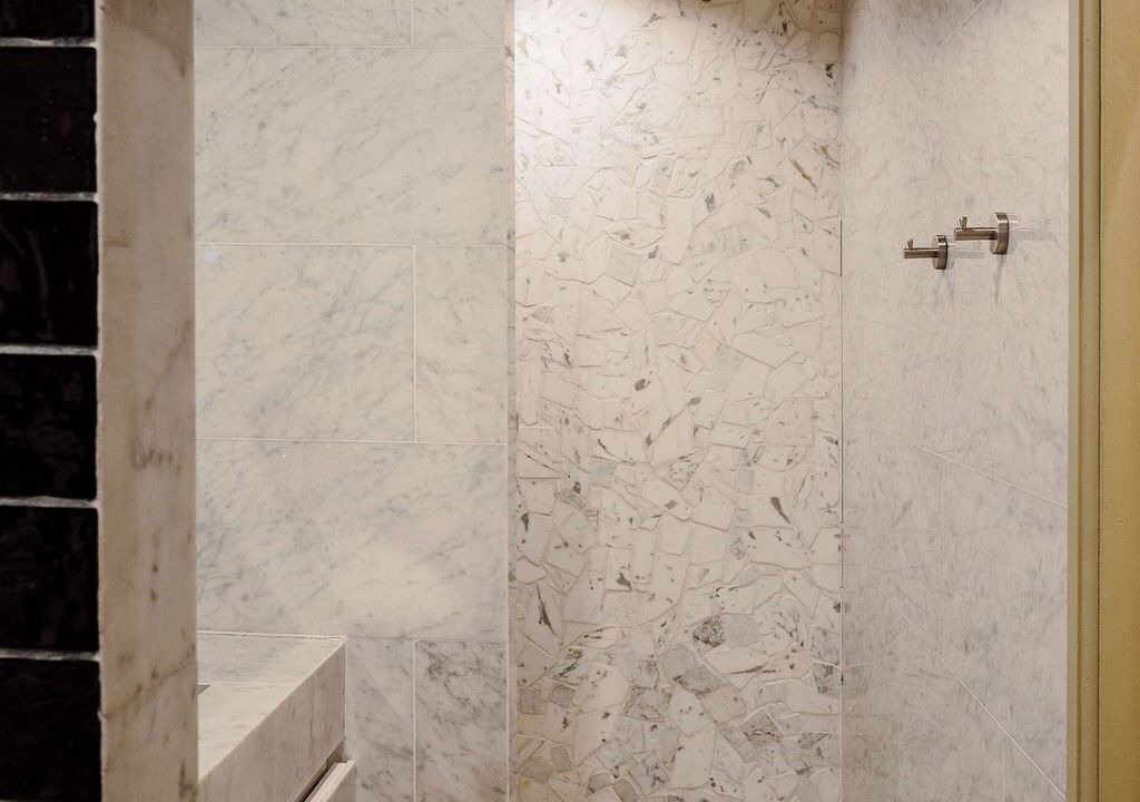 Photo of Bathroom in Barbizon