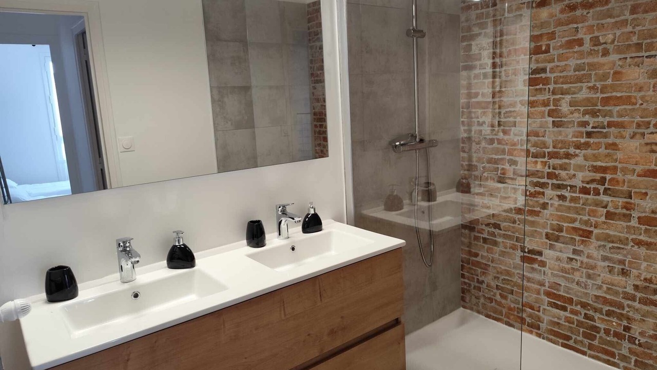 Photo of Bathroom in Le Polygone