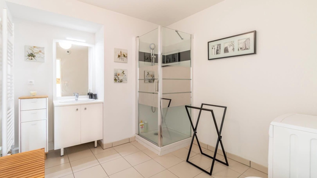 Photo of Bathroom in Saint Michel