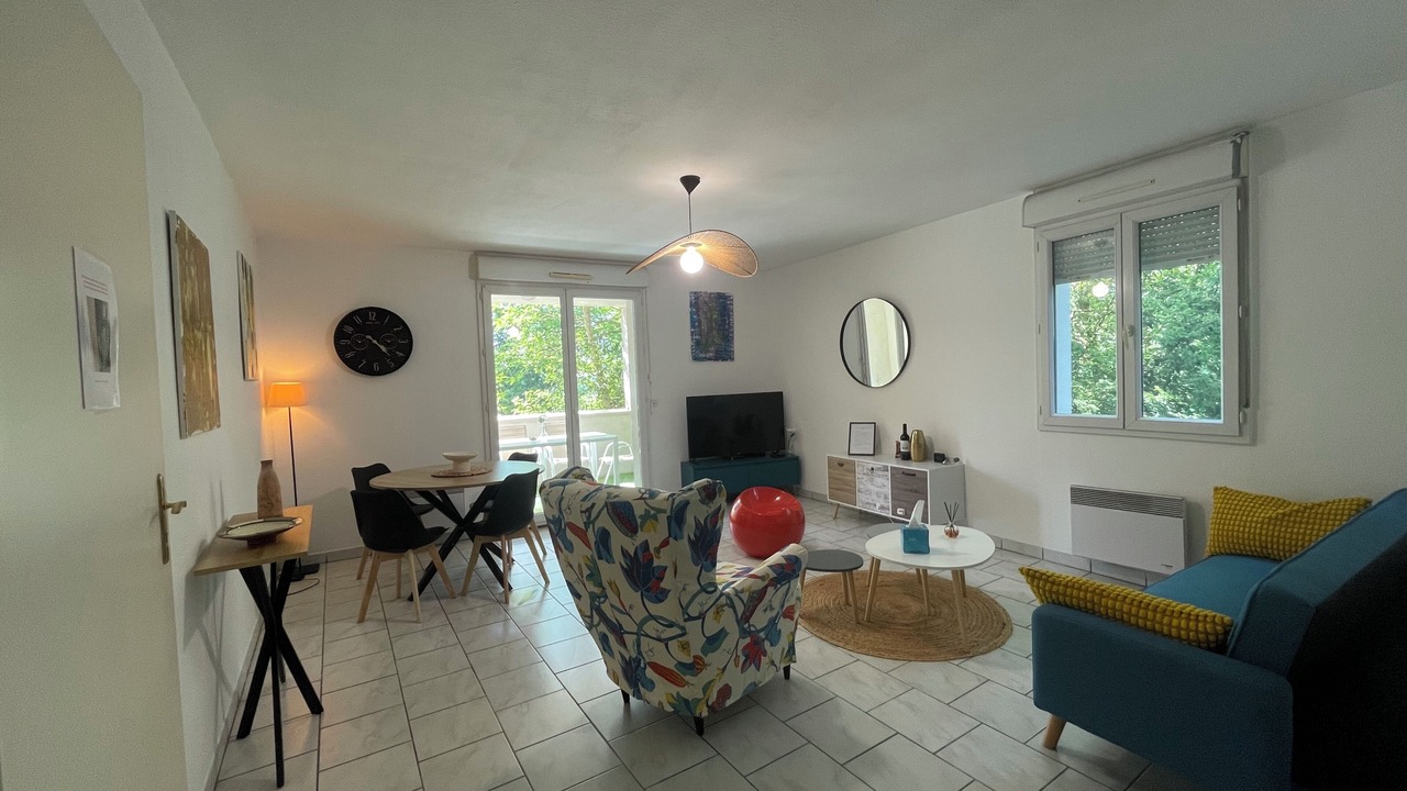 Photo of Livingroom in Lormont