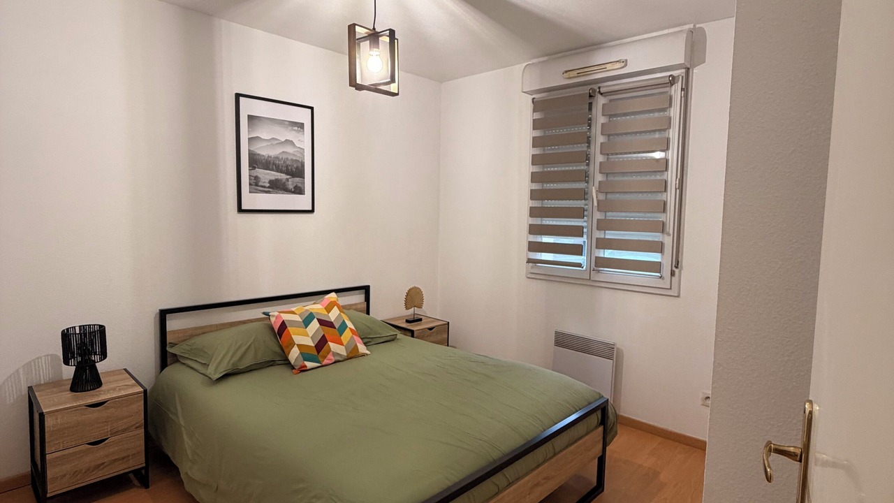 Photo of Bedroom in Lormont
