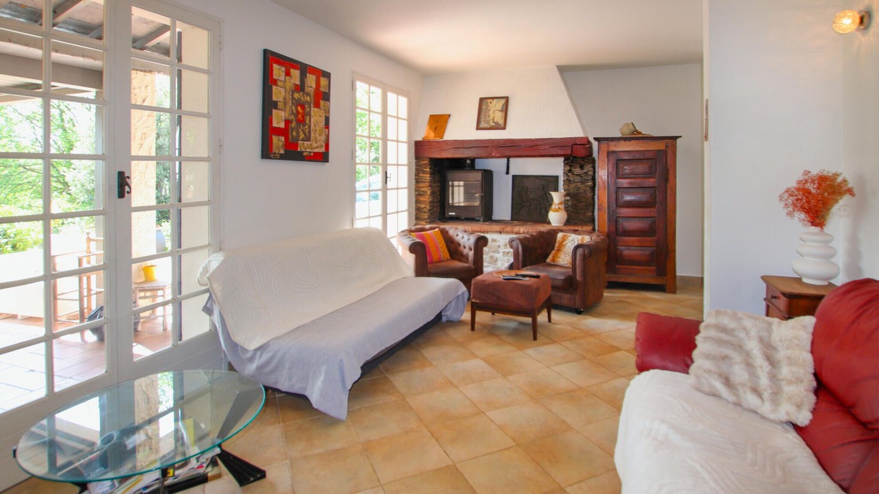 Photo of Bedroom in Saint-Marcel-d'Aredeche