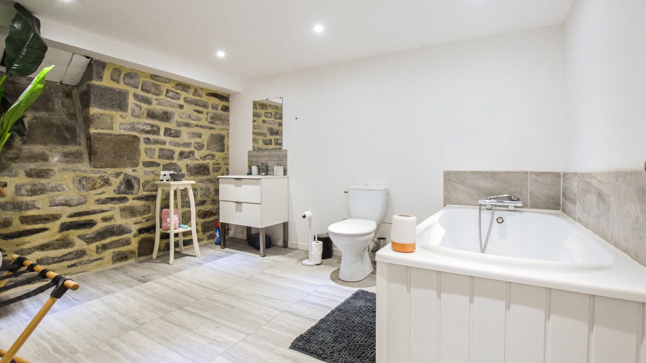 Photo of Bathroom in Sourdeval