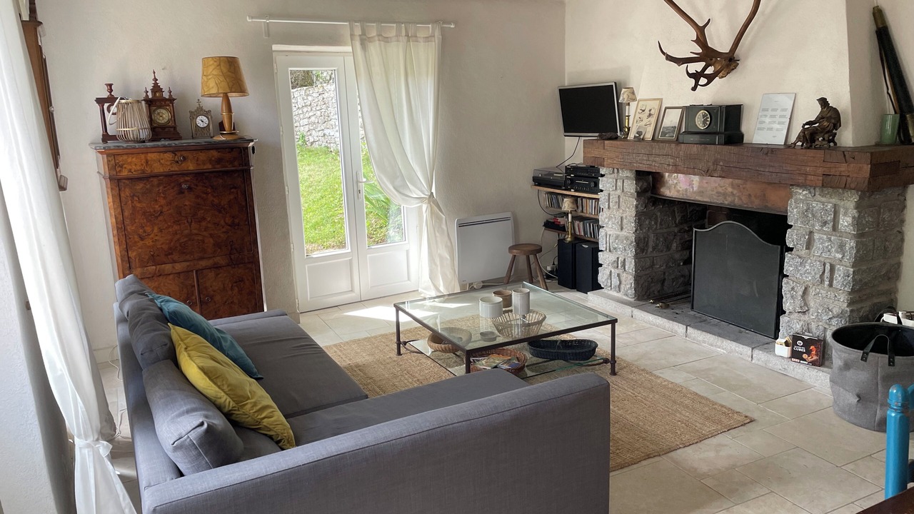 Photo of Livingroom in Le Bez