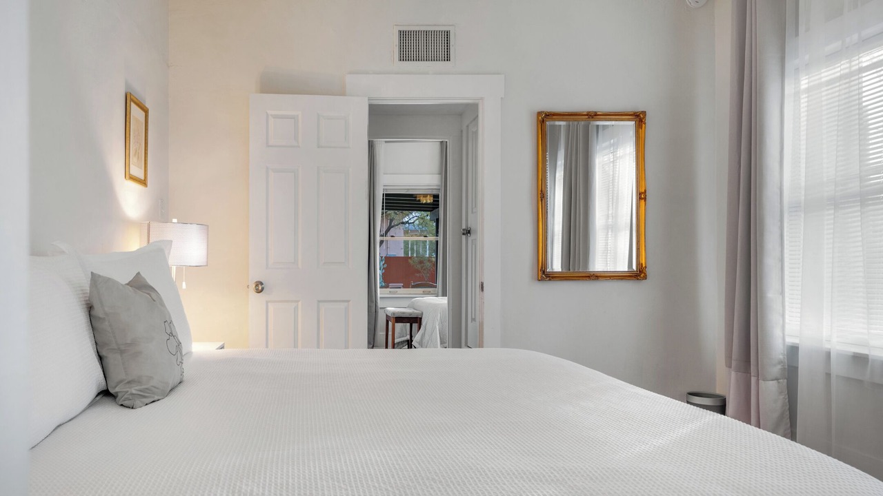 Photo of Bedroom in Armory Park