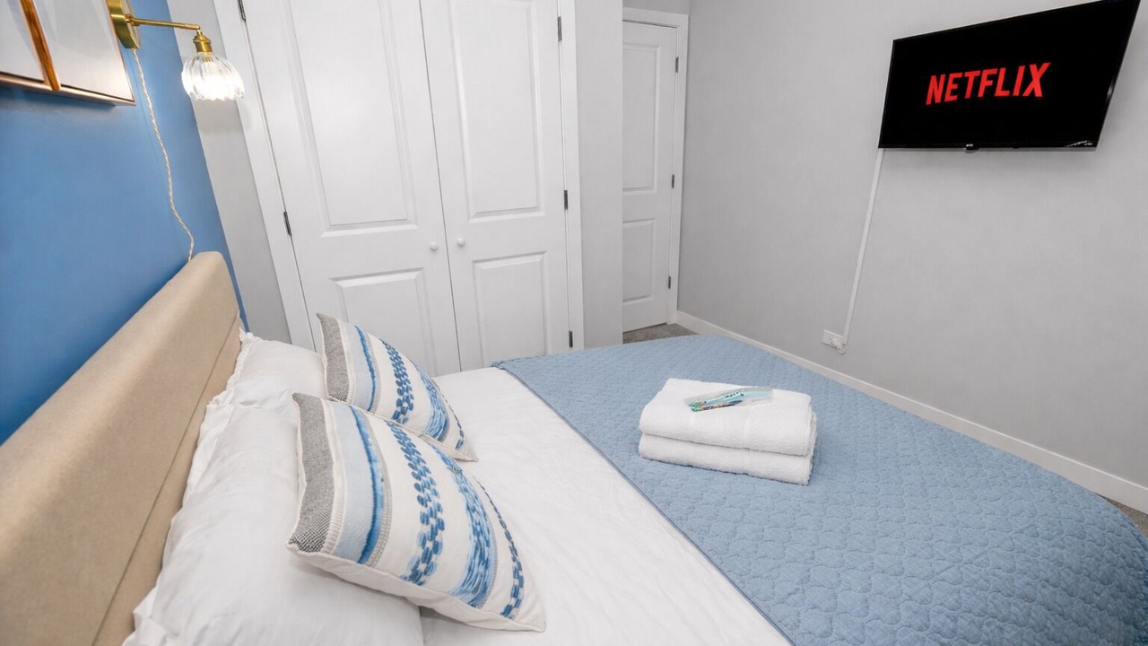 Photo of Bedroom in East Garfield Park