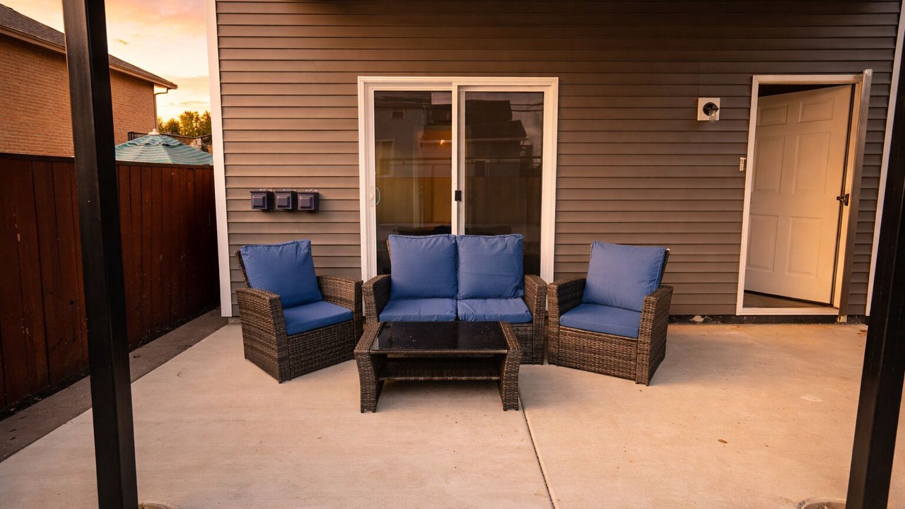 Photo of Patio Balcony in East Garfield Park