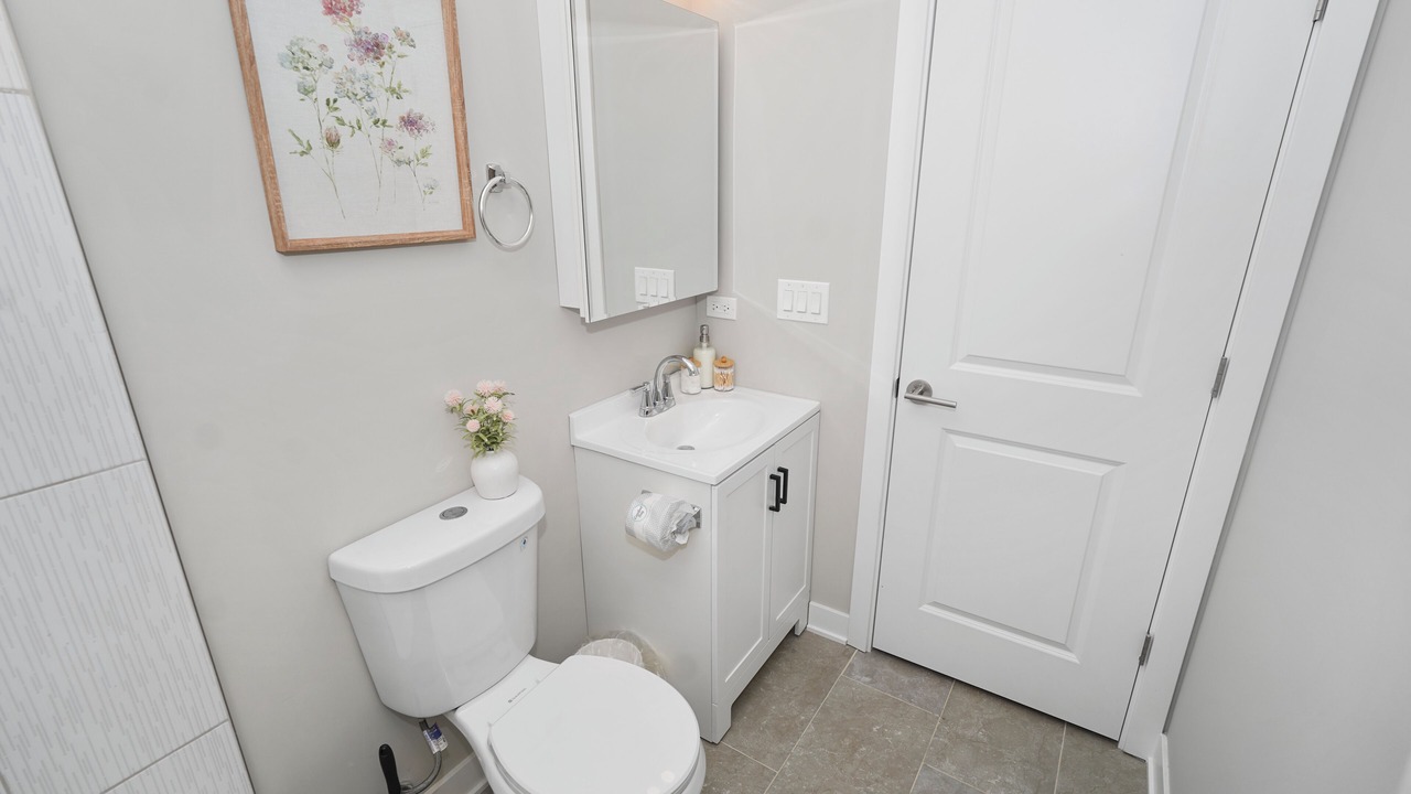 Photo of Bathroom in East Garfield Park