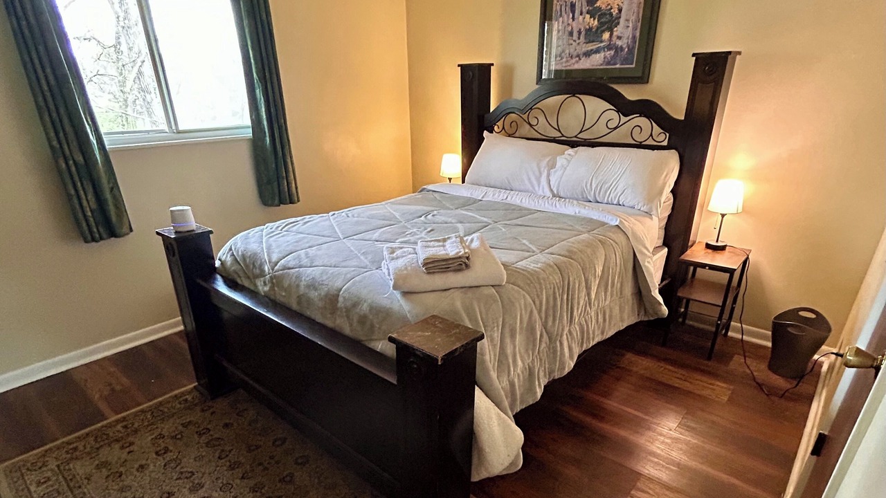 Photo of Bedroom in Miamisburg