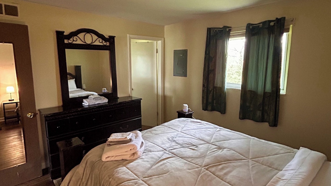 Photo of Bedroom in Miamisburg