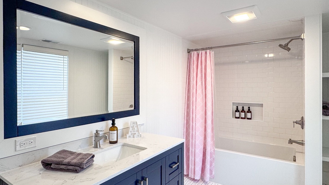 Photo of Bathroom in Harbor Springs