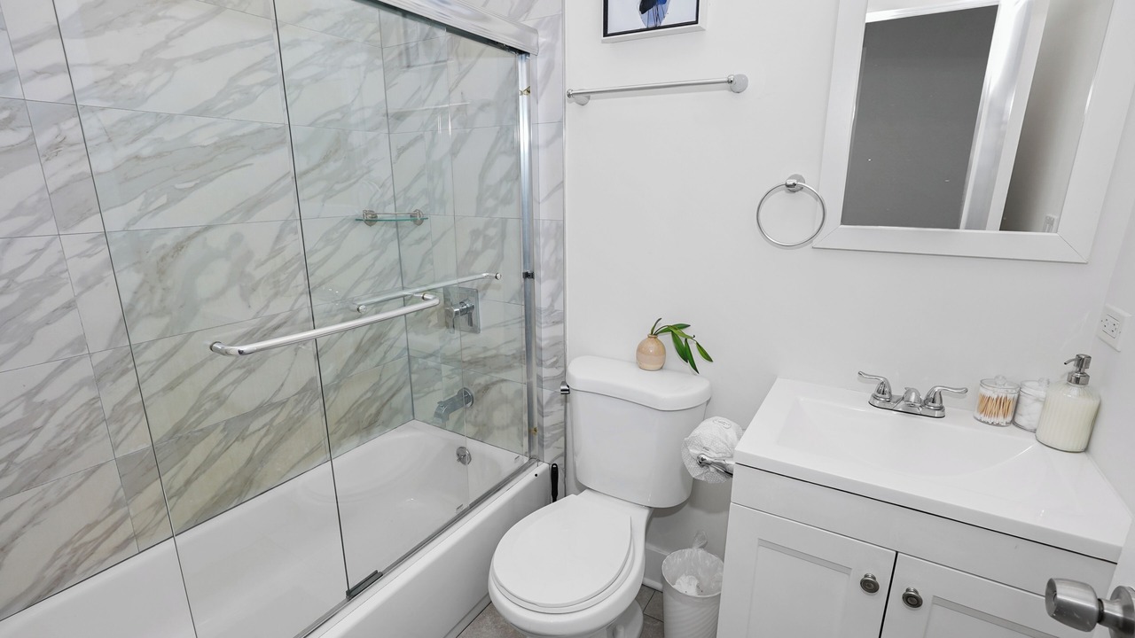 Photo of Bathroom in Near South Side