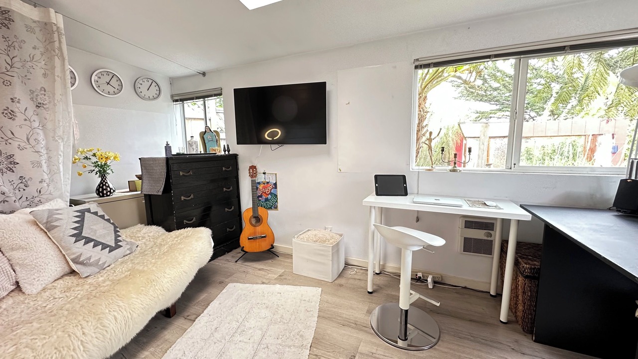 Photo of Livingroom in Ingleside Terraces