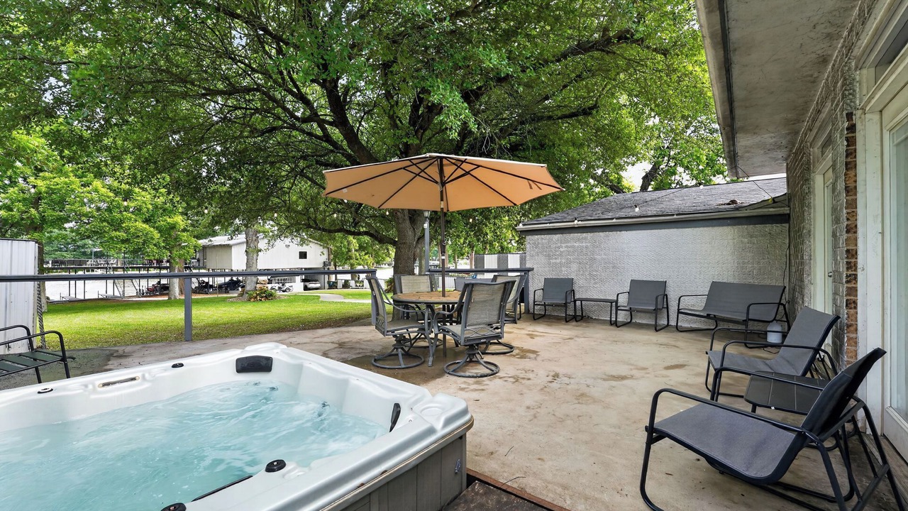 Photo of Outdoor in McQueeney