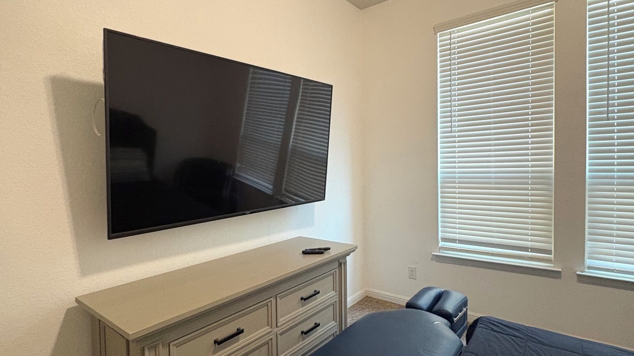 Photo of Bedroom in Central Arlington