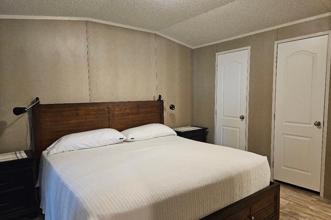 Photo of Bedroom in Shiner