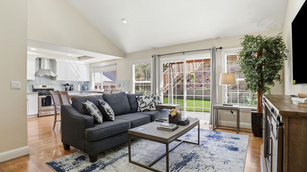 Photo of Livingroom in Silver Creek