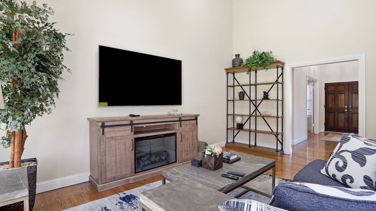 Photo of Livingroom in Silver Creek