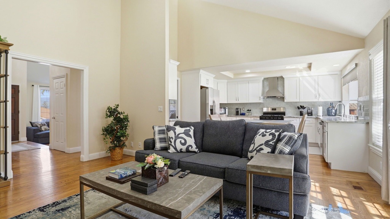Photo of Livingroom in Silver Creek
