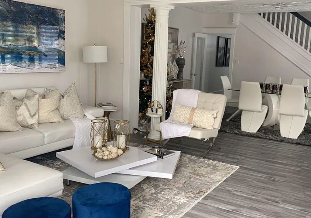 Photo of Livingroom in West Reading