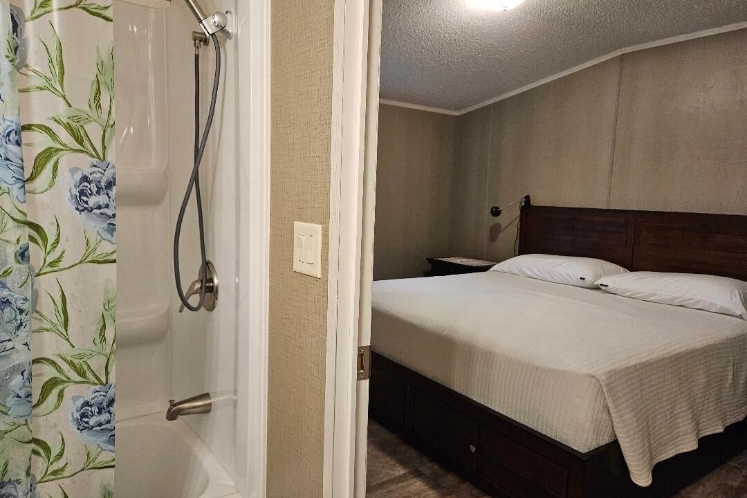 Photo of Bedroom in Shiner