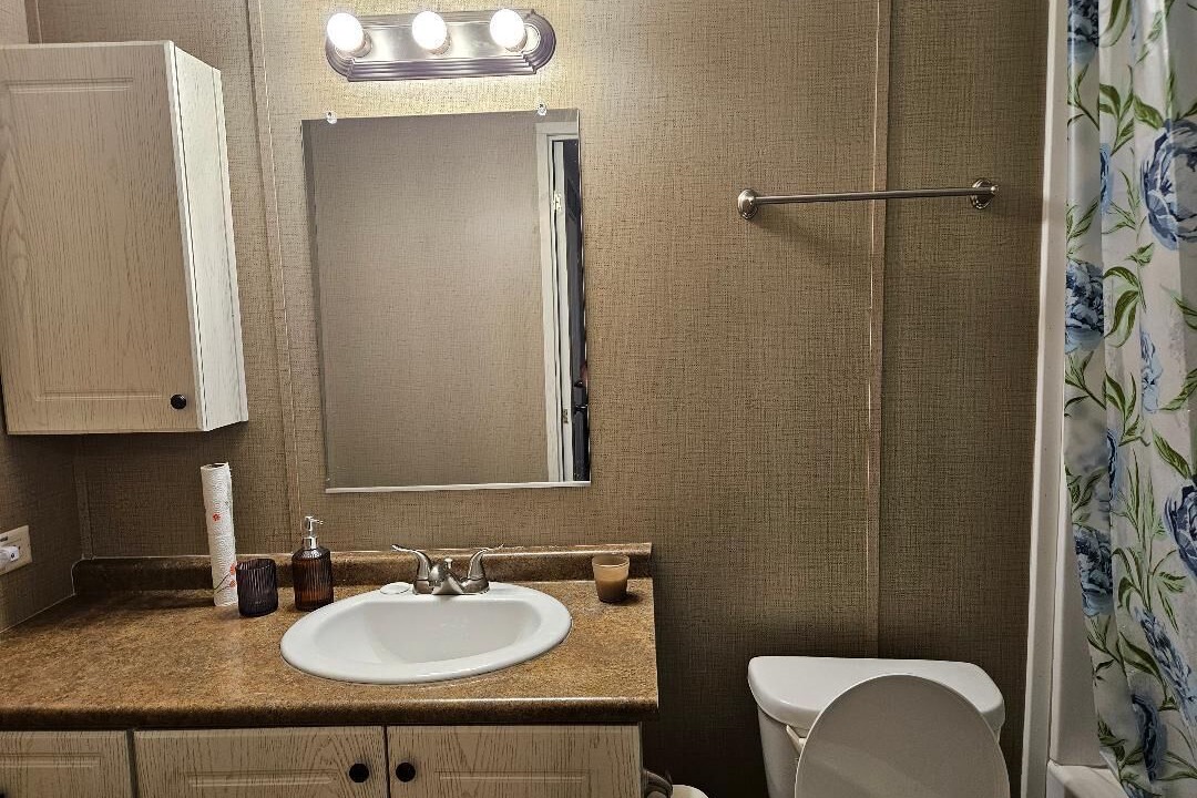 Photo of Bathroom in Shiner