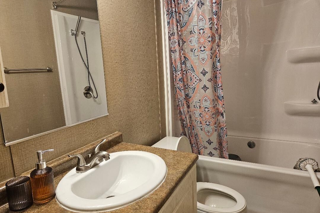 Photo of Bathroom in Shiner