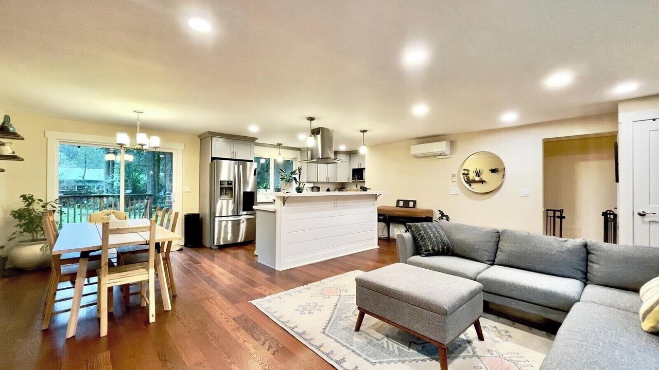 Photo of Livingroom in Lake Marcel-Stillwater