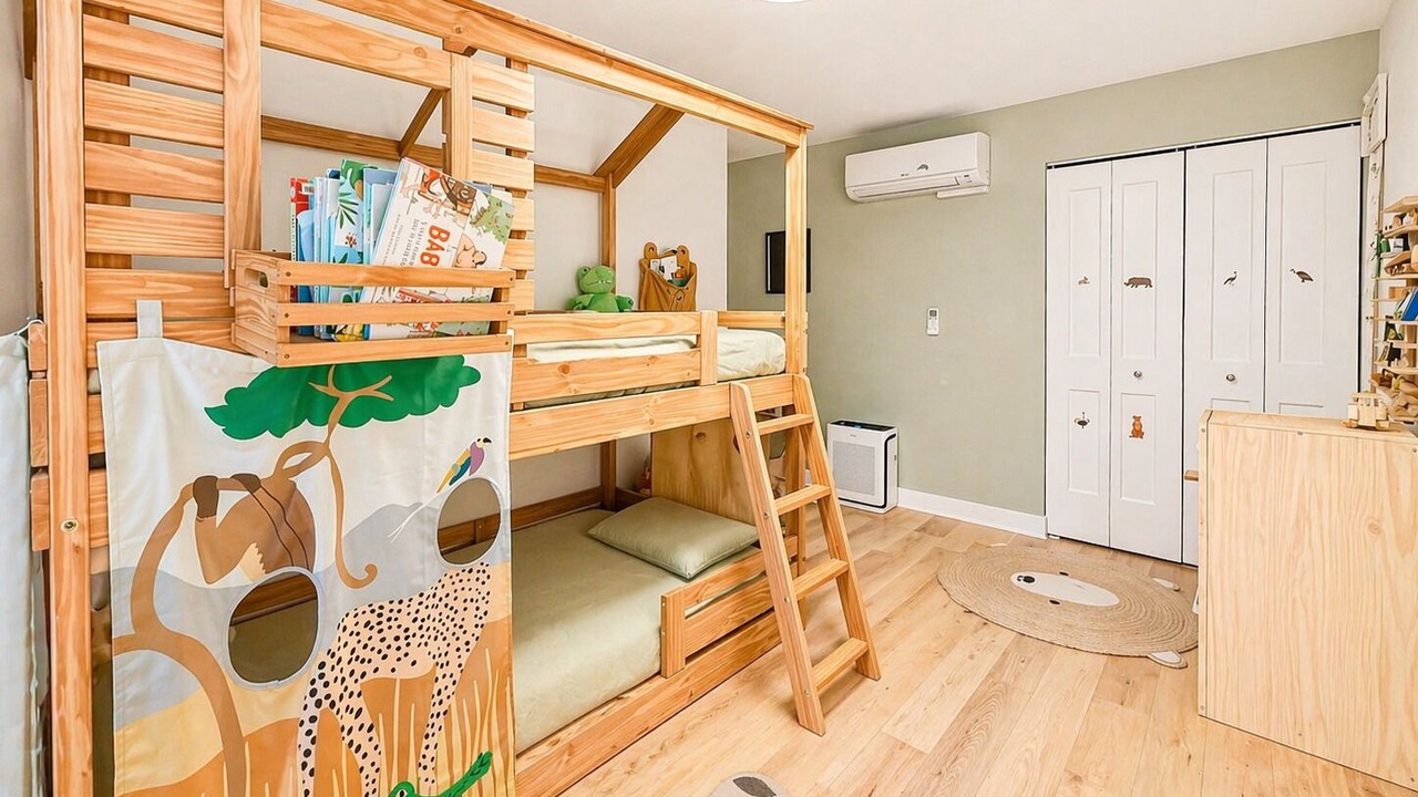Photo of Bedroom in Lake Marcel-Stillwater