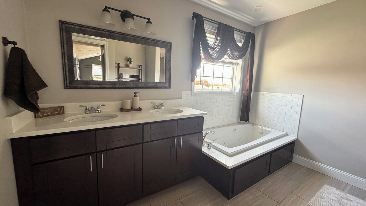 Photo of Bathroom in Valley Falls