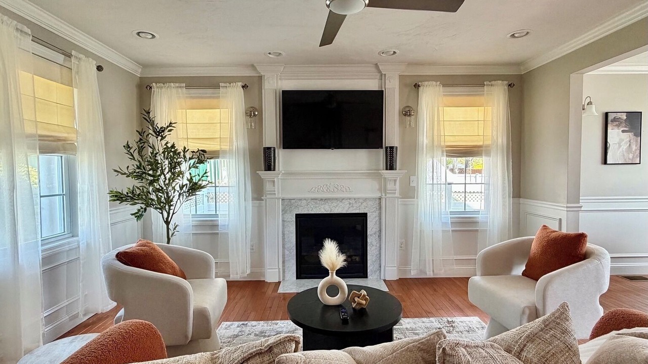 Photo of Livingroom in Valley Falls
